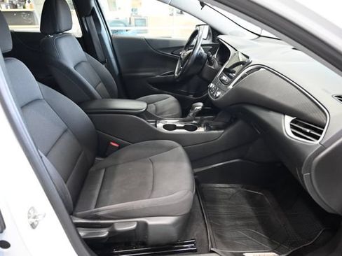 Used 2021 Chevrolet Malibu RS w/ LPO, Convenience Package 1 FWD image 10