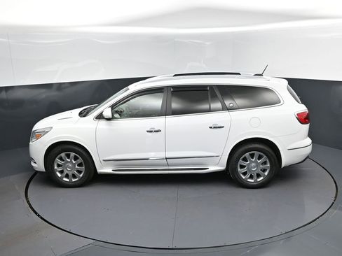 Used 2017 Buick Enclave Premium image 34