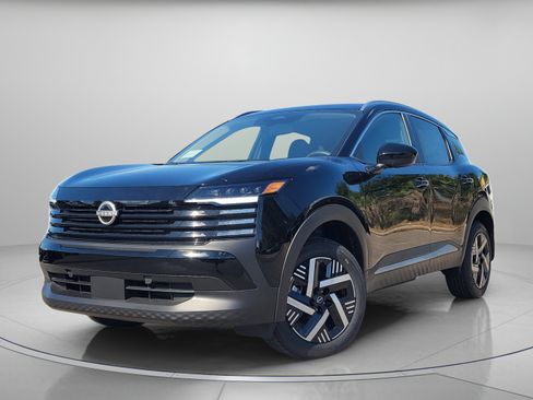 Used 2026 Nissan Kicks SV FWD image 2