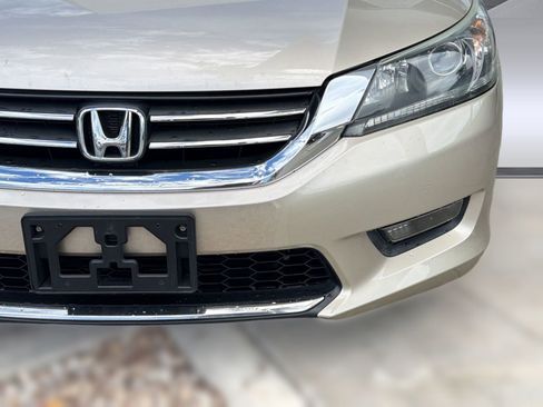 Used 2015 Honda Accord Sport image 11