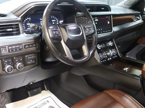 Used 2023 GMC Yukon Denali Ultimate AWD/4WD image 46