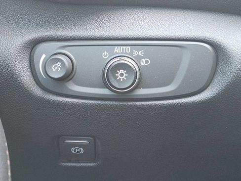 Used 2022 Chevrolet Blazer Premier w/ Enhanced Convenience Package FWD image 20