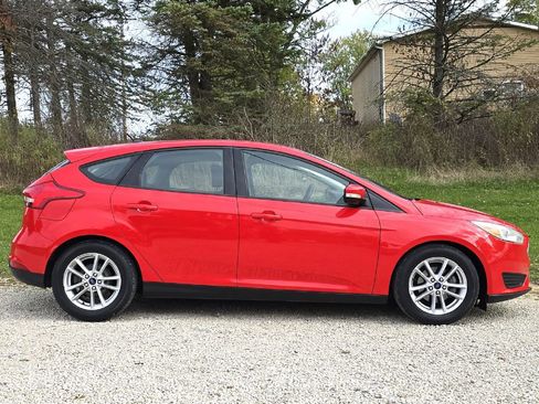 Used 2015 Ford Focus SE image 8