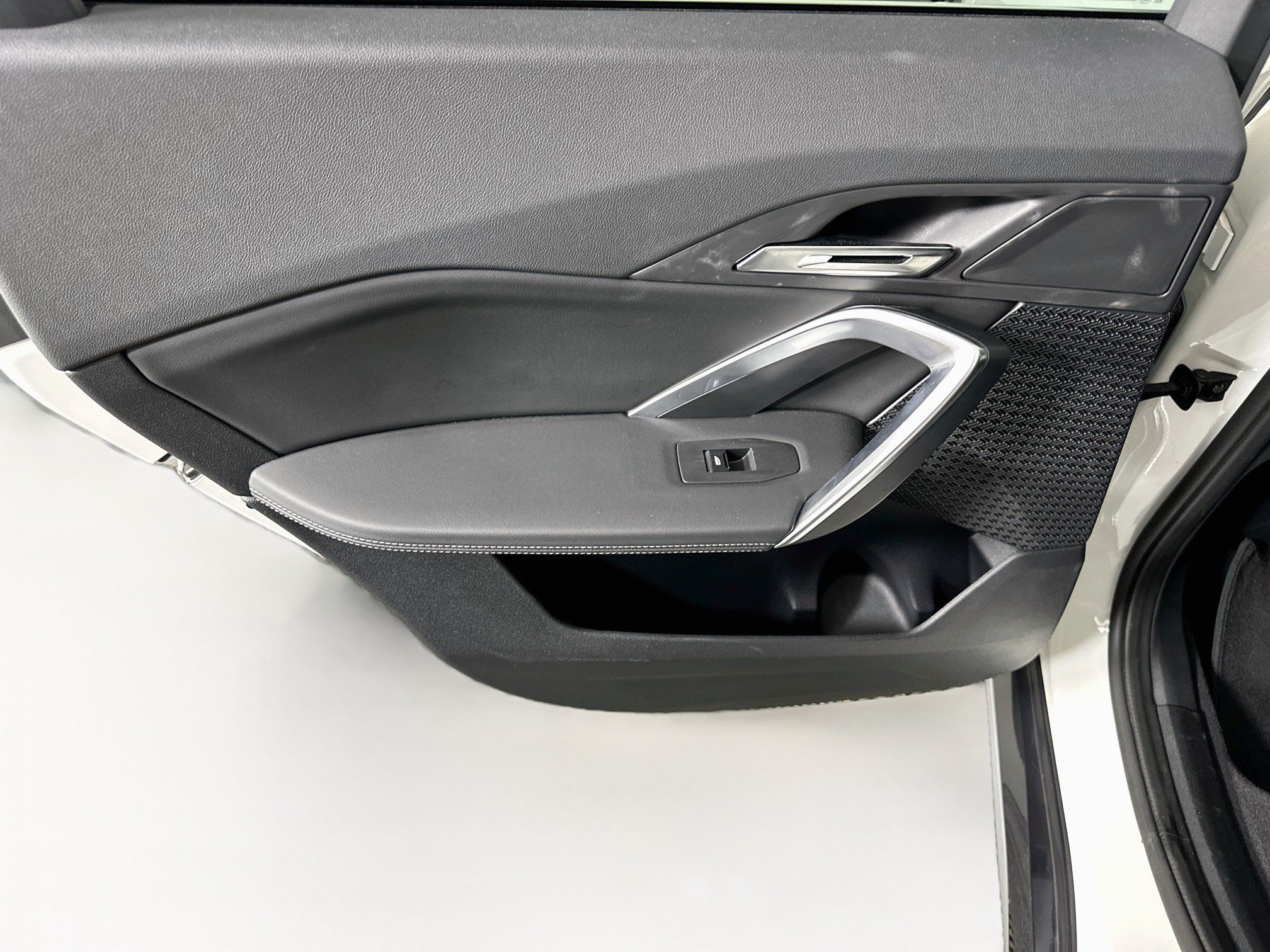 Used 2026 BMW X1 xDrive28i AWD/4WD image 26