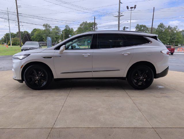Used 2024 Buick Enclave Premium w/ Experience Buick Package FWD image 6