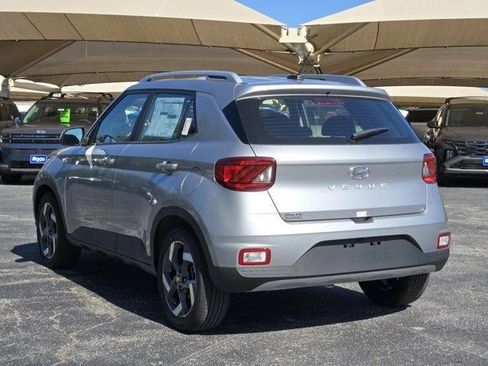 New 2026 Hyundai Venue SEL image 3