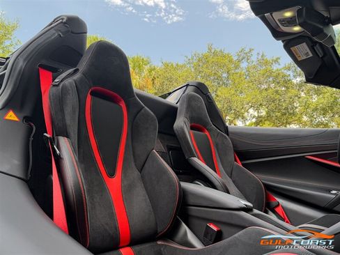 Used 2021 McLaren 720S Performance RWD image 30