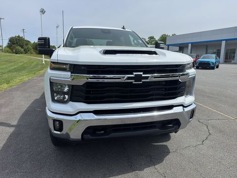 New 2026 Chevrolet Silverado 2500 LT AWD/4WD image 2
