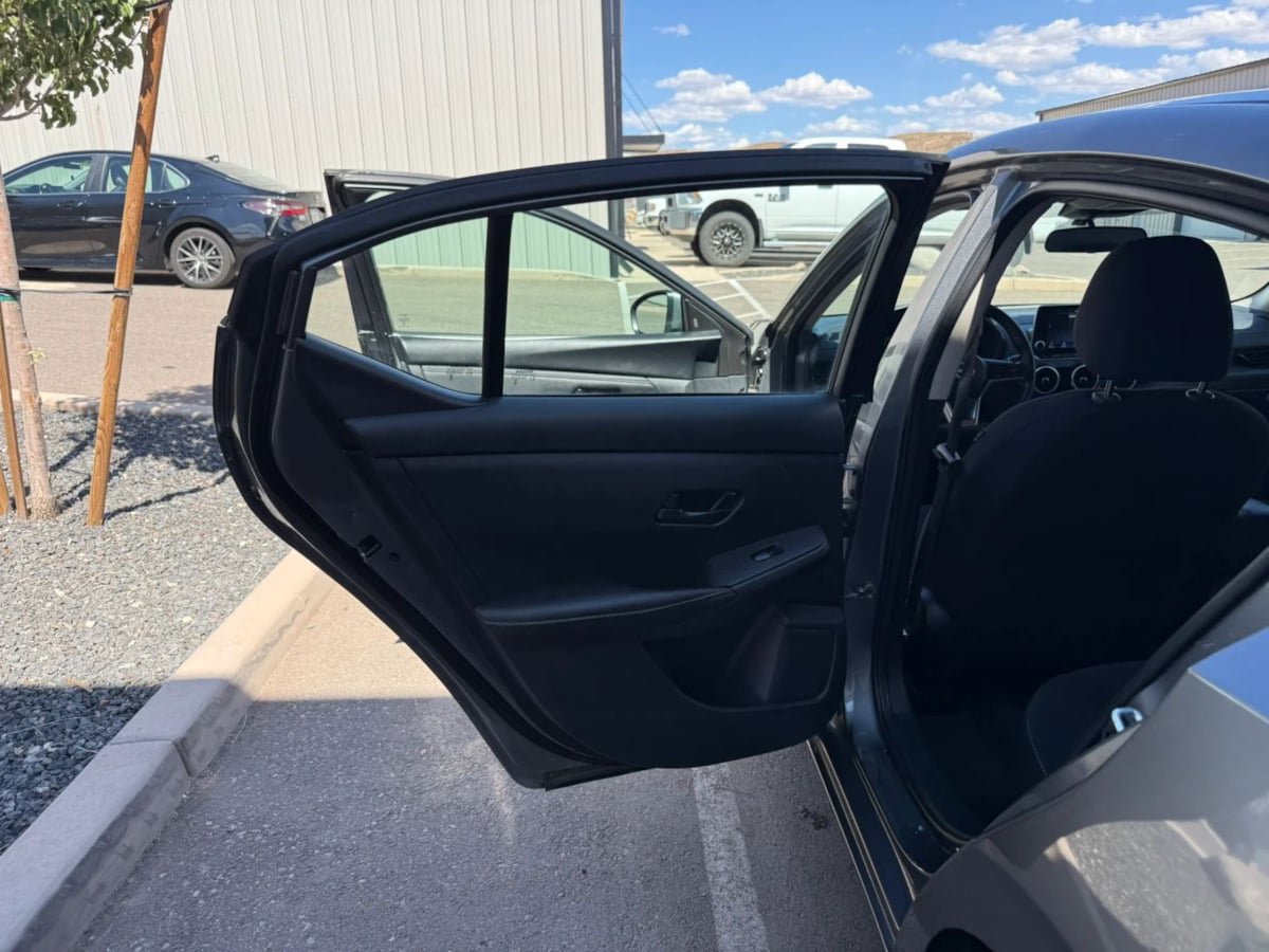 Used 2024 Nissan Sentra SV FWD image 39