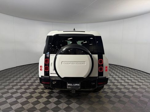 Used 2024 Land Rover Defender 130 X-Dynamic SE AWD/4WD image 7
