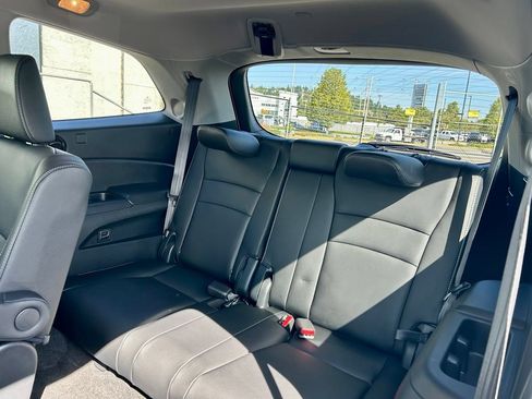Used 2022 Honda Pilot Elite image 14