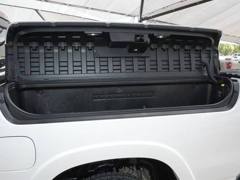 Used 2025 RAM 1500 Limited w/ Off Road Group AWD/4WD image 36