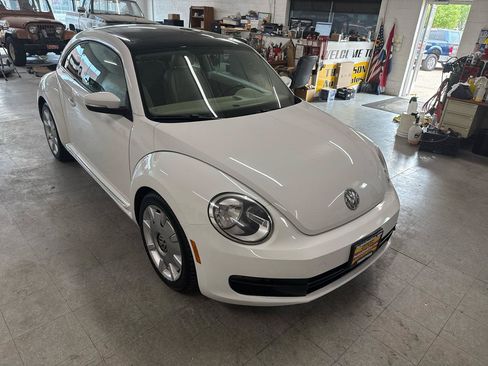 Used 2016 Volkswagen Beetle 1.8T FWD image 96