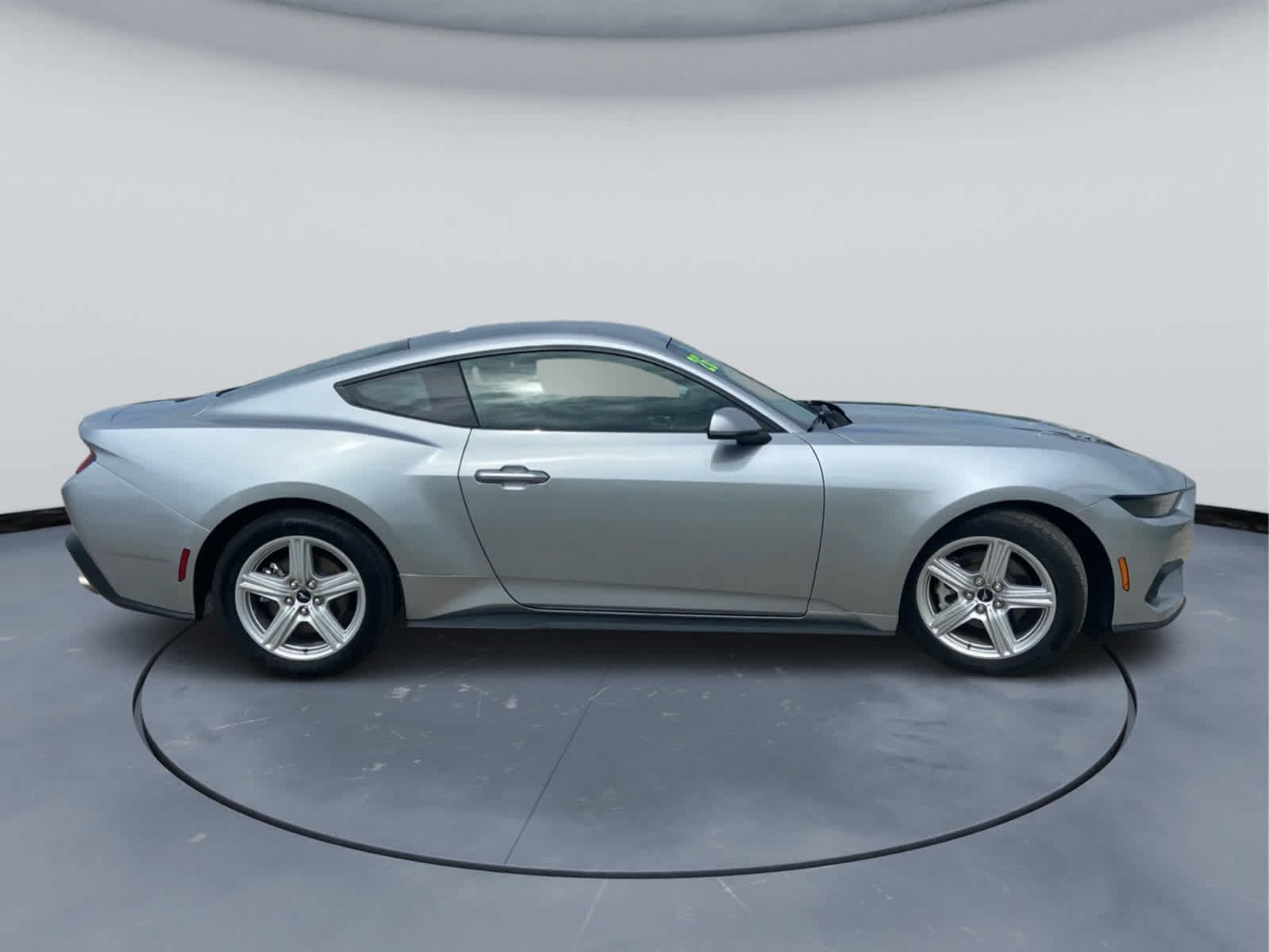 Used 2026 Ford Mustang Premium RWD image 4