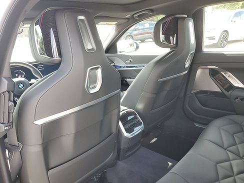 Used 2026 BMW 740i RWD image 17
