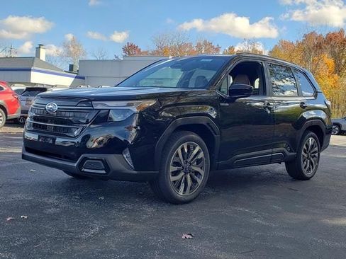 New 2025 Subaru Forester Touring image 8