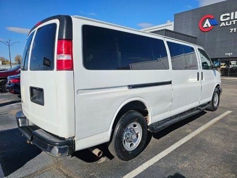 Used 2019 Chevrolet Express 3500 LT w/ LT Preferred Equipment Group RWD image 5