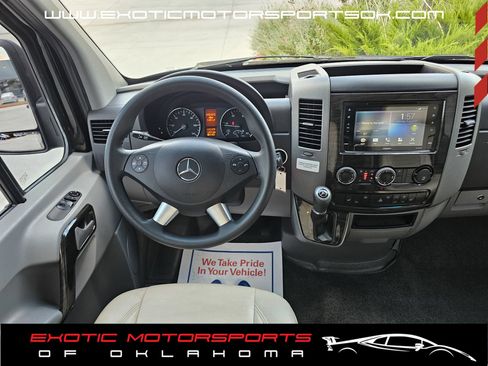 Used 2017 Mercedes-Benz Sprinter 3500 image 38