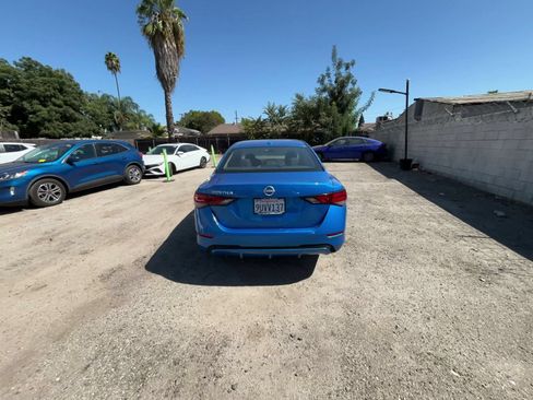 Used 2025 Nissan Sentra SV FWD image 12