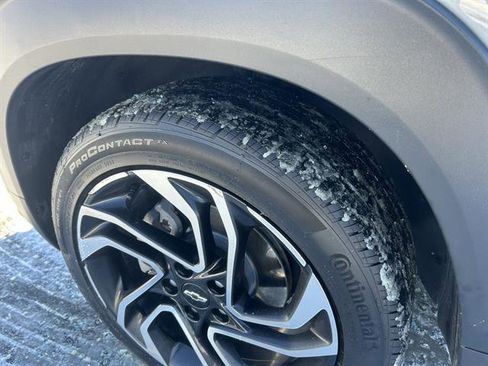 Used 2025 Chevrolet TrailBlazer RS w/ Driver Confidence Package image 12