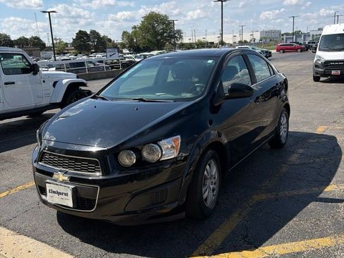 Used 2012 Chevrolet Sonic LT FWD image 2