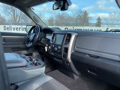 Used 2016 RAM 1500 Big Horn image 18