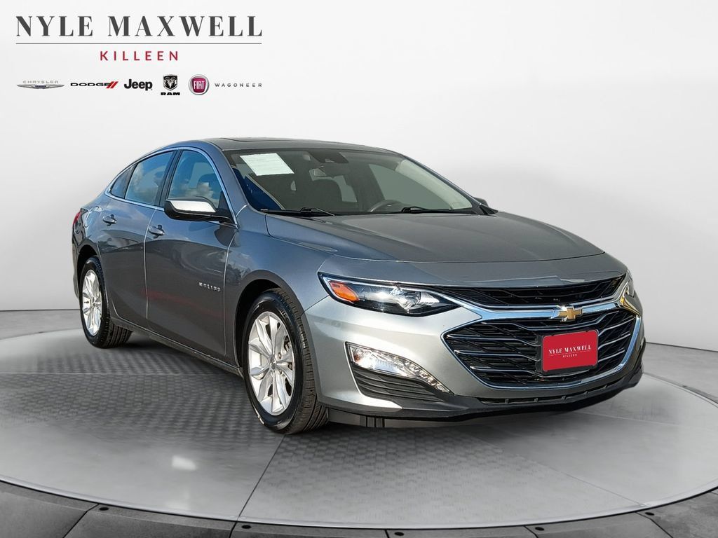Used 2024 Chevrolet Malibu LT FWD image 2