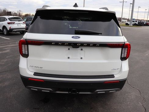 New 2026 Ford Explorer Active w/ Active Comfort Package image 8