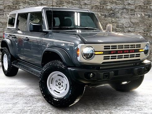 New 2025 Ford Bronco Heritage Edition image 1