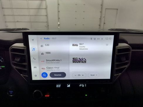 Used 2024 Toyota Tundra Platinum image 25