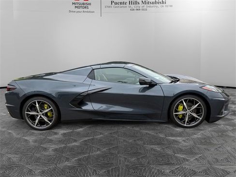 Used 2021 Chevrolet Corvette Stingray Premium Conv w/ Chrome Exterior Badge Package image 4