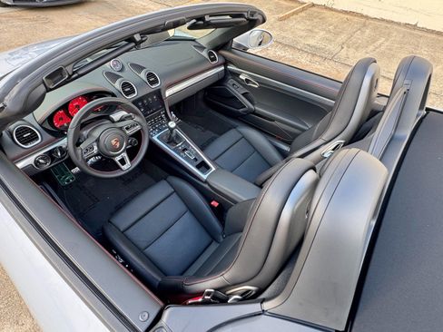 Used 2025 Porsche 718 Boxster GTS RWD image 35