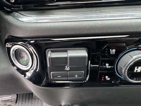 Used 2025 Chevrolet Silverado 3500 High Country w/ Technology Package image 16