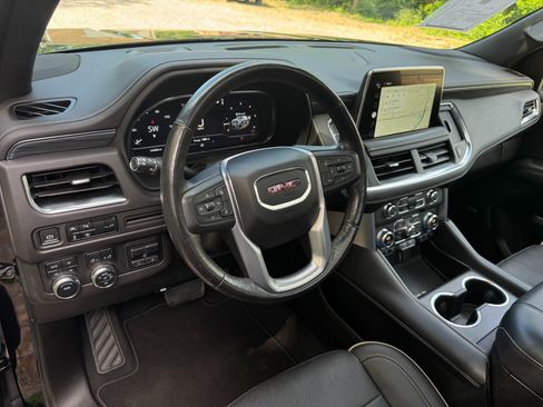 Used 2022 GMC Yukon XL SLT w/ SLT Premium Package AWD/4WD image 29