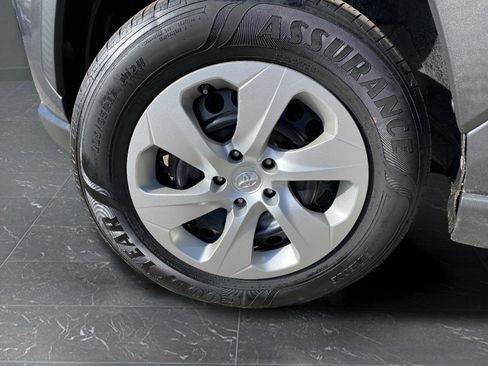 Used 2019 Toyota RAV4 LE w/ All Weather Liner Package image 40