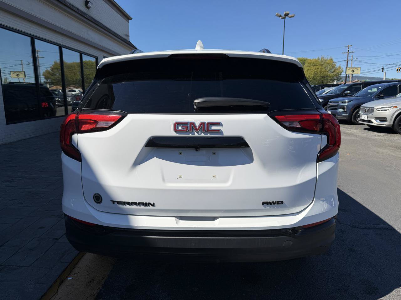 Used 2021 GMC Terrain SLE w/ Elevation Edition AWD/4WD image 8