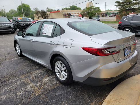 Used 2025 Toyota Camry LE FWD image 23