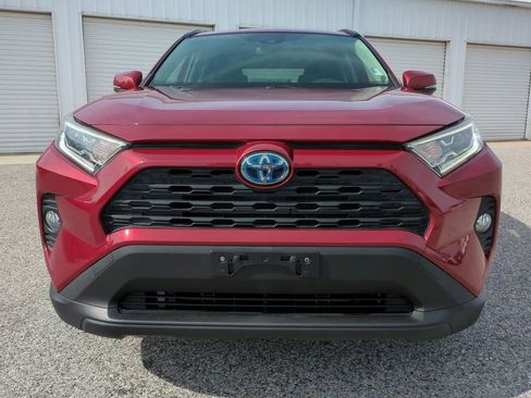 Used 2019 Toyota RAV4 XLE image 9