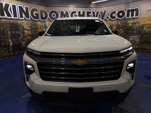 New 2026 Chevrolet Traverse LT image 7