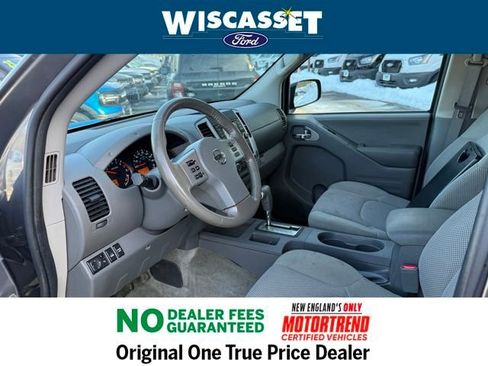 Used 2017 Nissan Frontier SV w/ SV Value Truck Package image 4