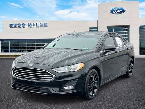 Used 2020 Ford Fusion SE image 6