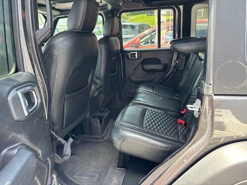 Used 2022 Jeep Wrangler Unlimited Sport AWD/4WD image 11