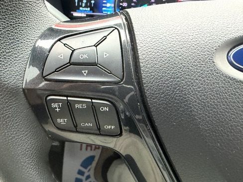 Used 2018 Ford Explorer XLT w/ Equipment Group 202A FWD image 19