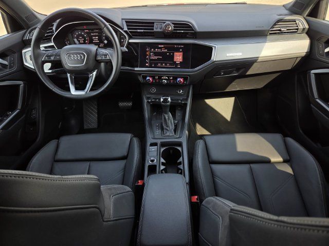 Used 2022 Audi Q3 2.0T Premium Plus w/ Premium Plus Package AWD/4WD image 14