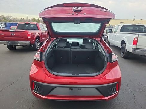 Used 2020 Hyundai Ioniq SEL image 6