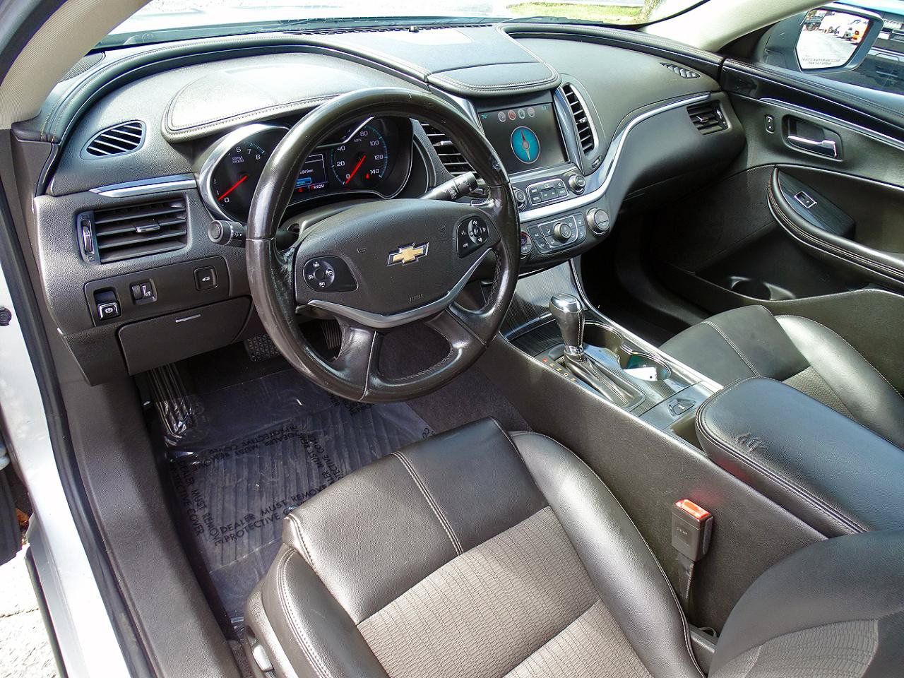 Used 2018 Chevrolet Impala LT FWD image 15