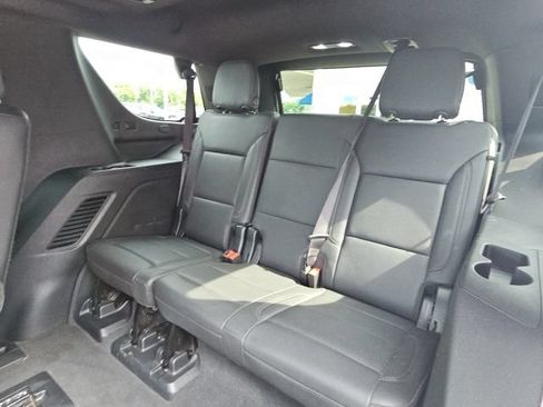Used 2022 Chevrolet Tahoe LT AWD/4WD image 17