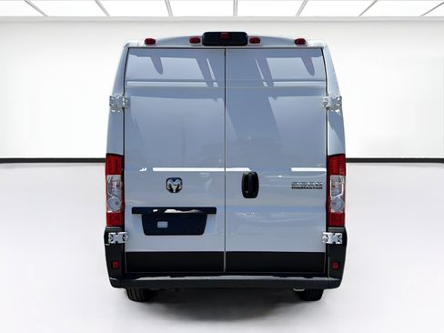 Used 2025 RAM ProMaster 2500 w/ Convenience Group FWD image 5