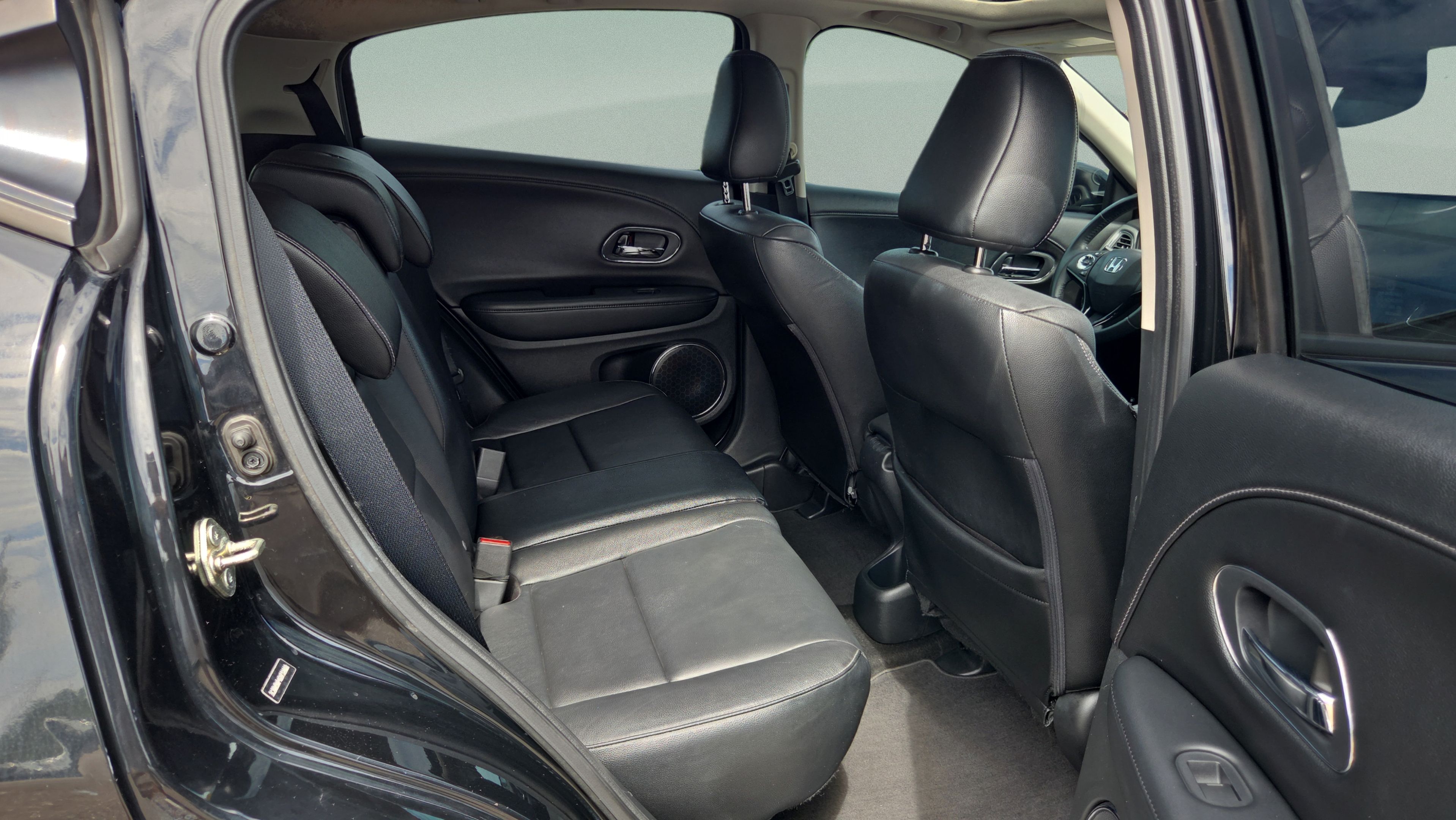 Used 2016 Honda HR-V EX-L image 15