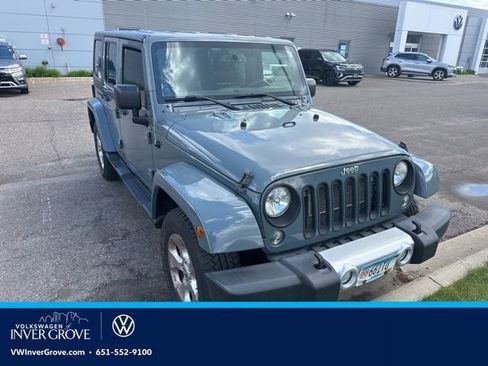 Used 2014 Jeep Wrangler Unlimited Sahara w/ Connectivity Group AWD/4WD image 1